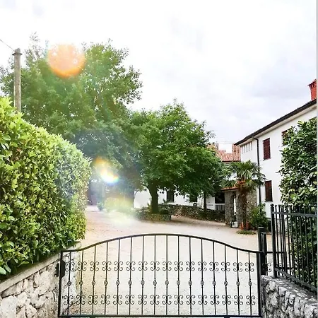 Διαμέρισμα Cosy Loft With Charming Terrace *